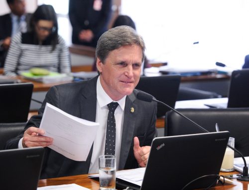 Senador Dário Berger é selecionado para concorrer ao Prêmio Congresso em Foco